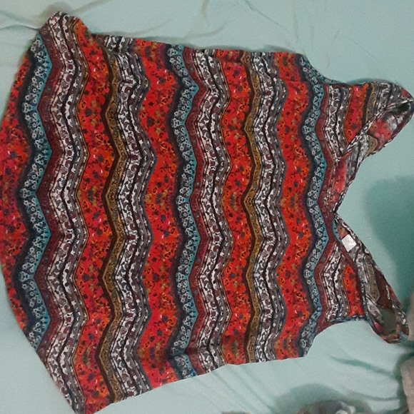 Shirt - Picture 2 of 3